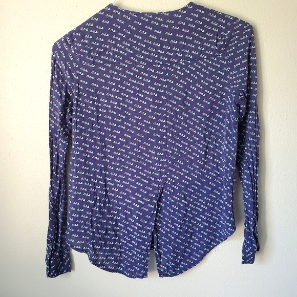 Anthropologie Split Back Button Down in Bird Print - Picture 3 of 6